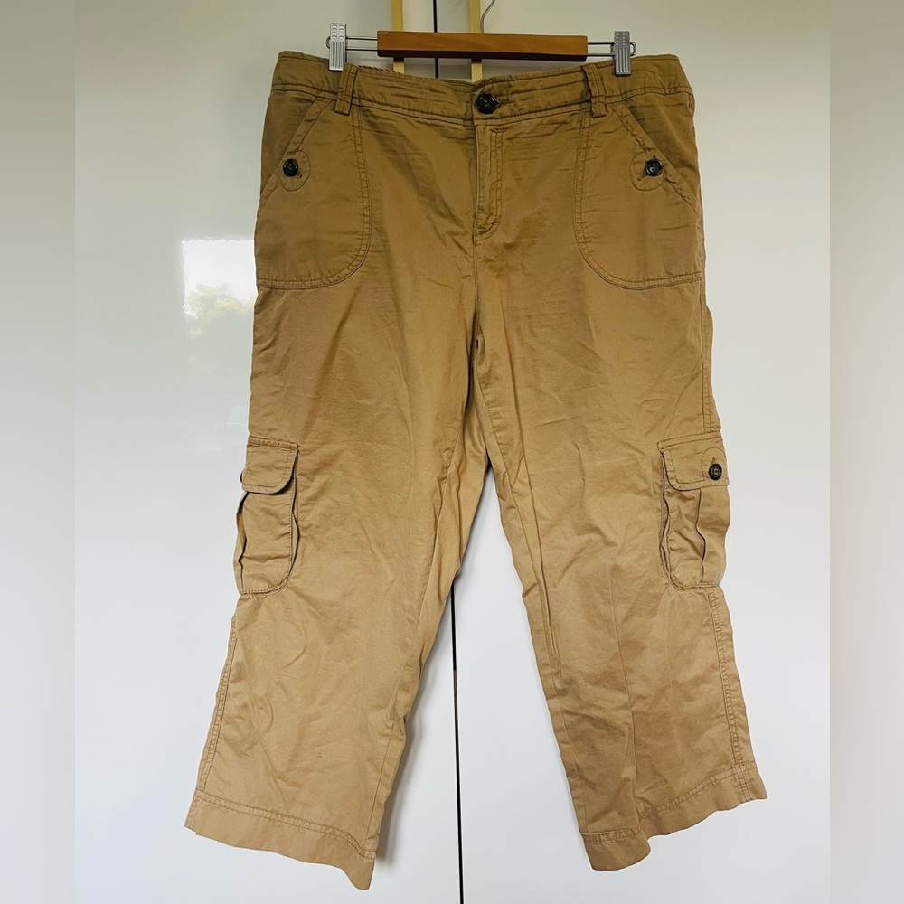 Esprit cargo shorts